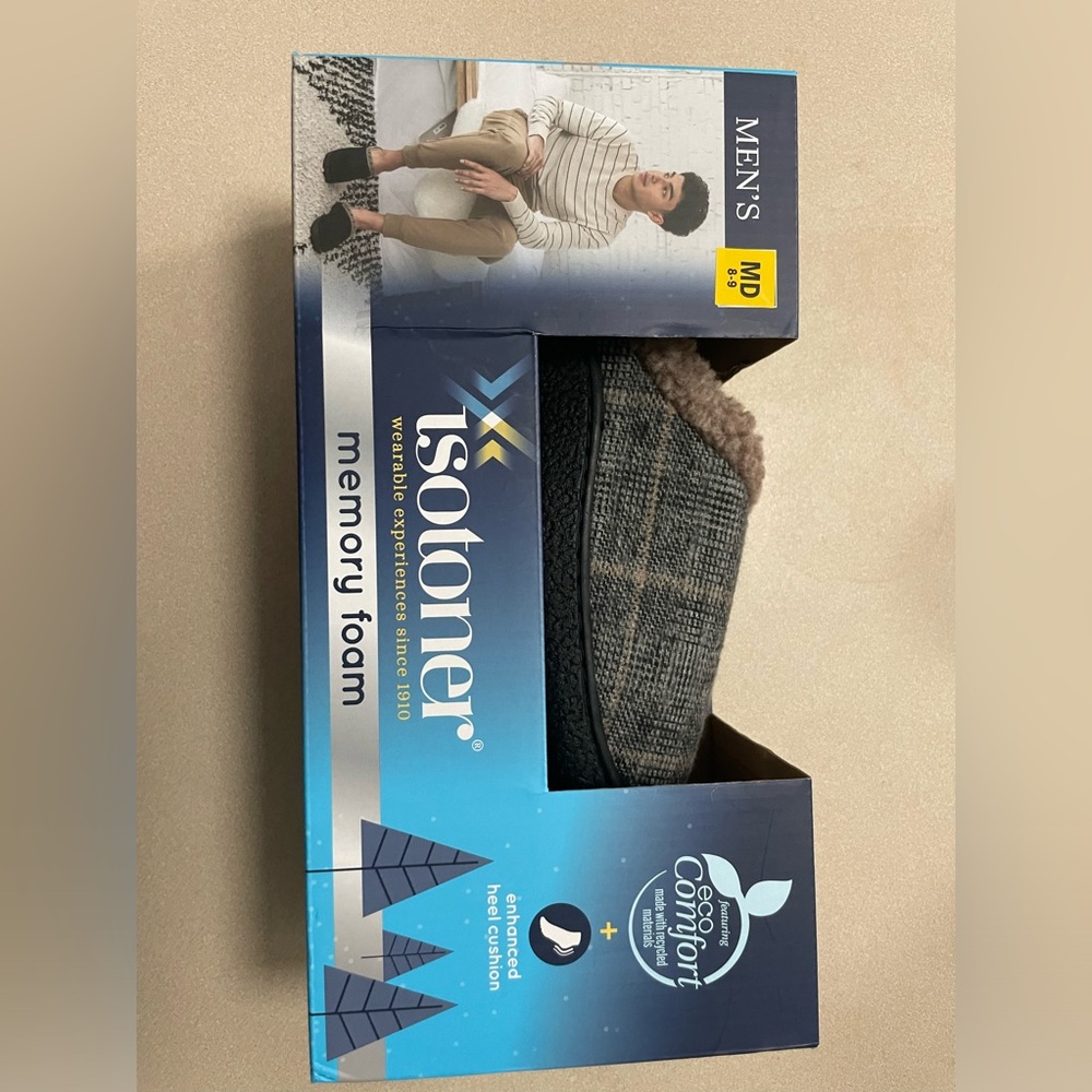 Isotoner men slippers